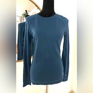 Smartwool Merino 250 Wool Classic All-Season Merino LS Base Layer Blue Top M